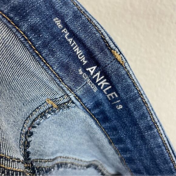 Chico's Blue Denim Floral & Patch Embellished Ankle Jeans 3 - Picture 7 of 10